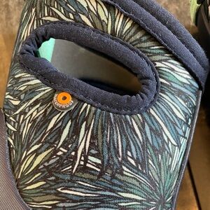 Bogs neo classic boots, size 7 little kid / toddler  (navy)